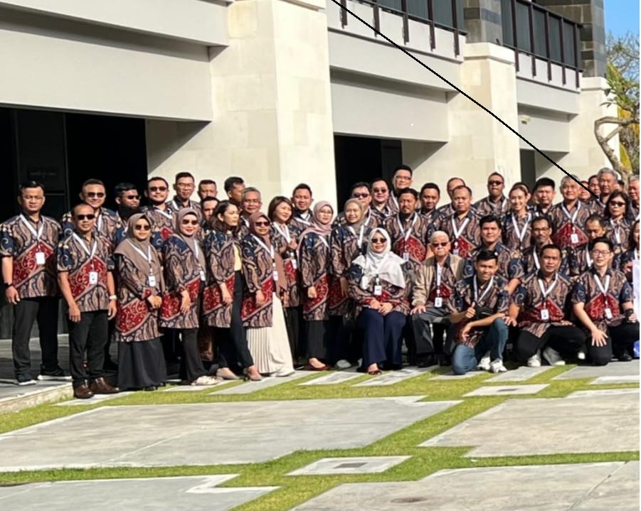 Dokumentasi hasil seragam batik custom untuk lembaga pendidikan
